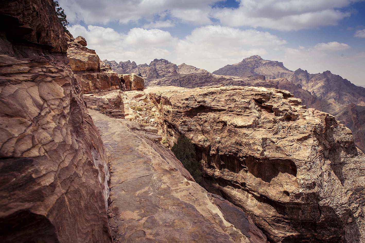 ~/Root_Storage/EN/EB_List_Page/Petra_-_Go_hiking_from_Little_Petra_to_the_monastery_Petra_Back_Door_Trail.jpg